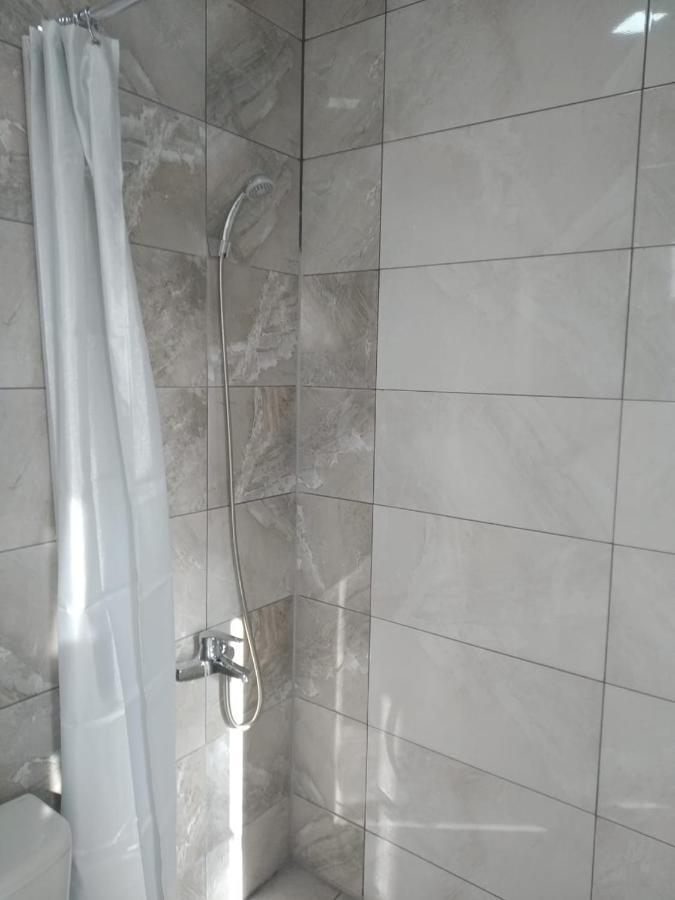Na Shapsug Guest House Gagra Extérieur photo
